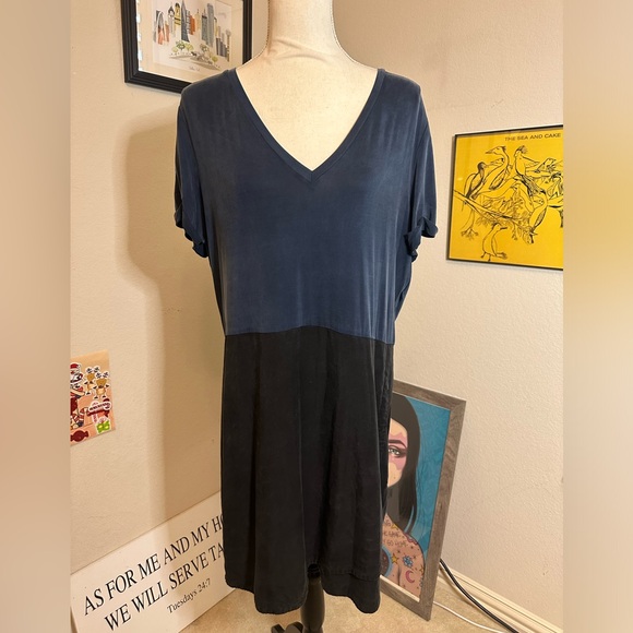 dolan Dresses & Skirts - Dolan Nordstrom Left Coast Horizon Colorblock V-Neck Dress XL Blue Black